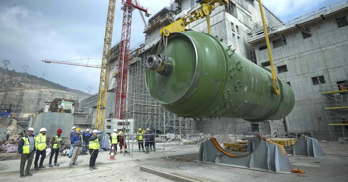 007 1776175556888917889423 152 0 780 1200 crop 17761755745151527948069