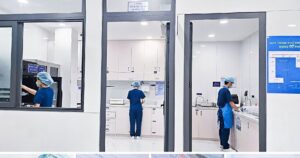 1 1767837578404556911175 0 0 733 1400 Crop 17678376161861350464371