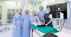 1 17727013504612041802689 184 0 917 1400 crop 17727016747262052446057