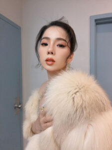 1 Le Quyen Len Tieng Phan Tran Sau Loat Binh Luan Tho Tuc 996