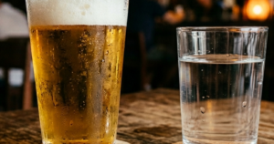 1 ruou bia 17745308399921819737327 124 53 674 934 crop 17745308625952100603408