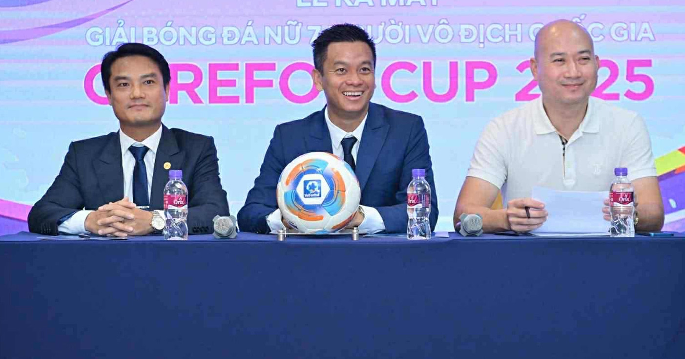 12 doi du giai bong da nu 7 nguoi vo dich quoc gia 2025 2050