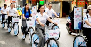 15 17617321858981820436047 247 0 1587 2560 Crop 1761732521637486220099