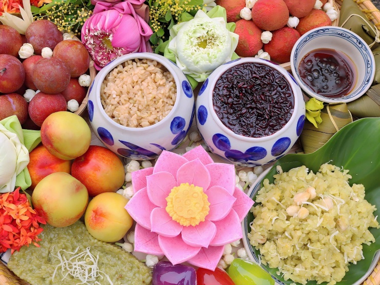 Chiêm ngưỡng mâm cúng Tết Đoan Ngọ đẹp như tranh của mẹ đảm Hà thành: Gói trọn hồn Việt trong từng lễ vật 1748519000 img5182 8620 width2560height1921