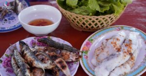 1774569396 mxh 9396 mon ngon ben den thieng xu nghe khien du khach an mot lan nho mai 2512 width1200