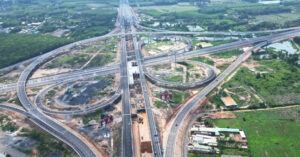 18h hom nay mo toan bo nut giao long thanh xe di lai thuan loi giua 2 cao toc 528