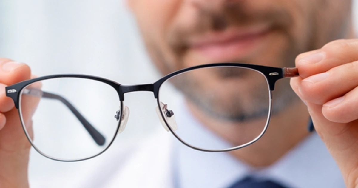 2 mat kinh 177331840372978610424 48 154 454 804 crop 1773318650516595683035