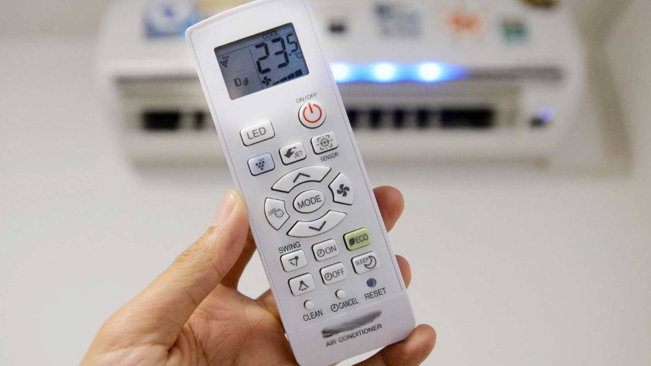 2 nut nho tren dieu hoa giup tiet kiem dien nhieu nguoi chua biet 234649