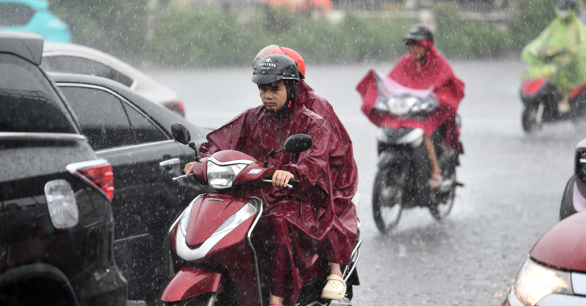 2026 ha noi van co mua giong troi mat 2066