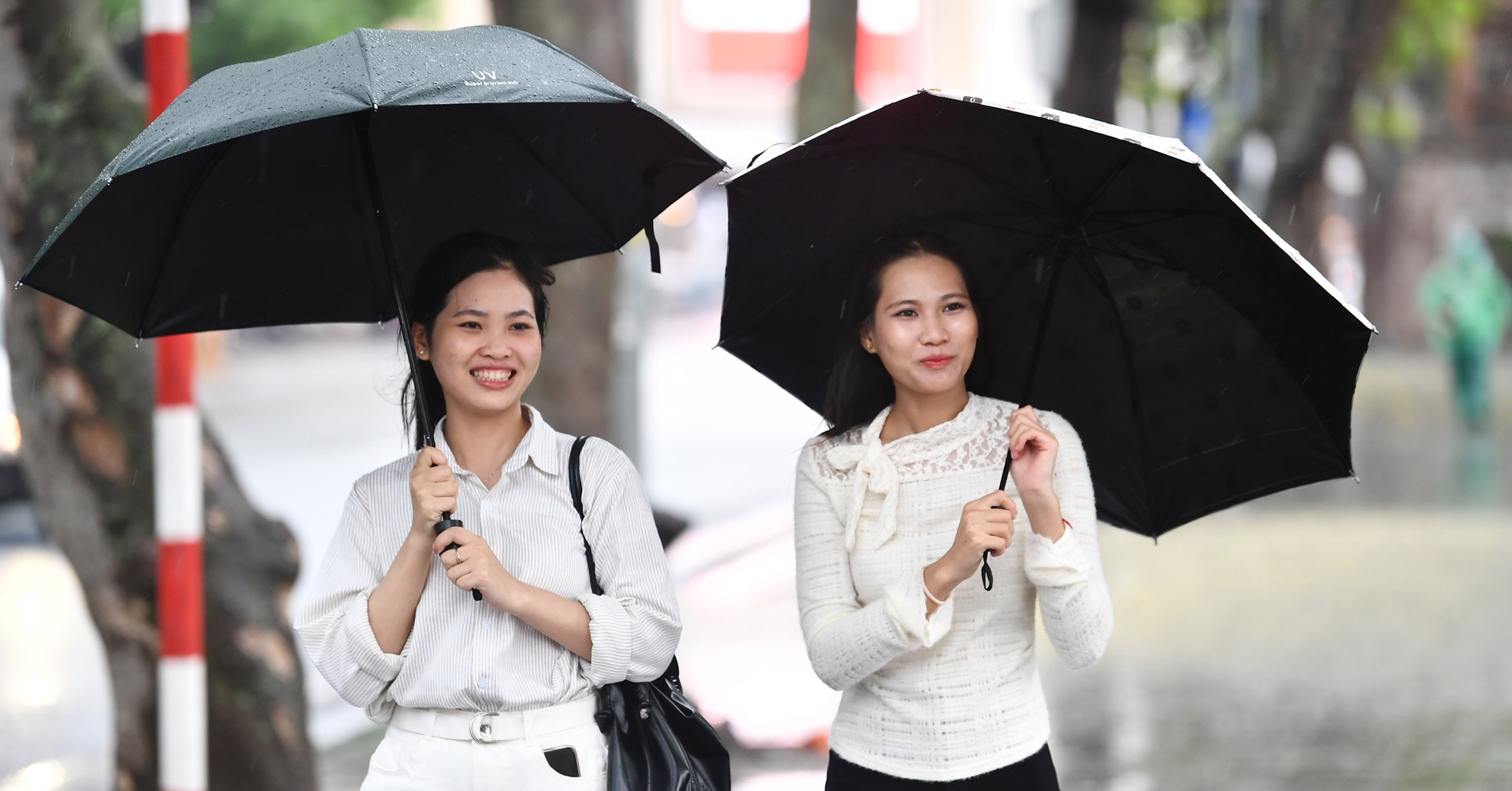 2026 mien bac mua kem nang nong cuc bo ha noi con 35 do 2242