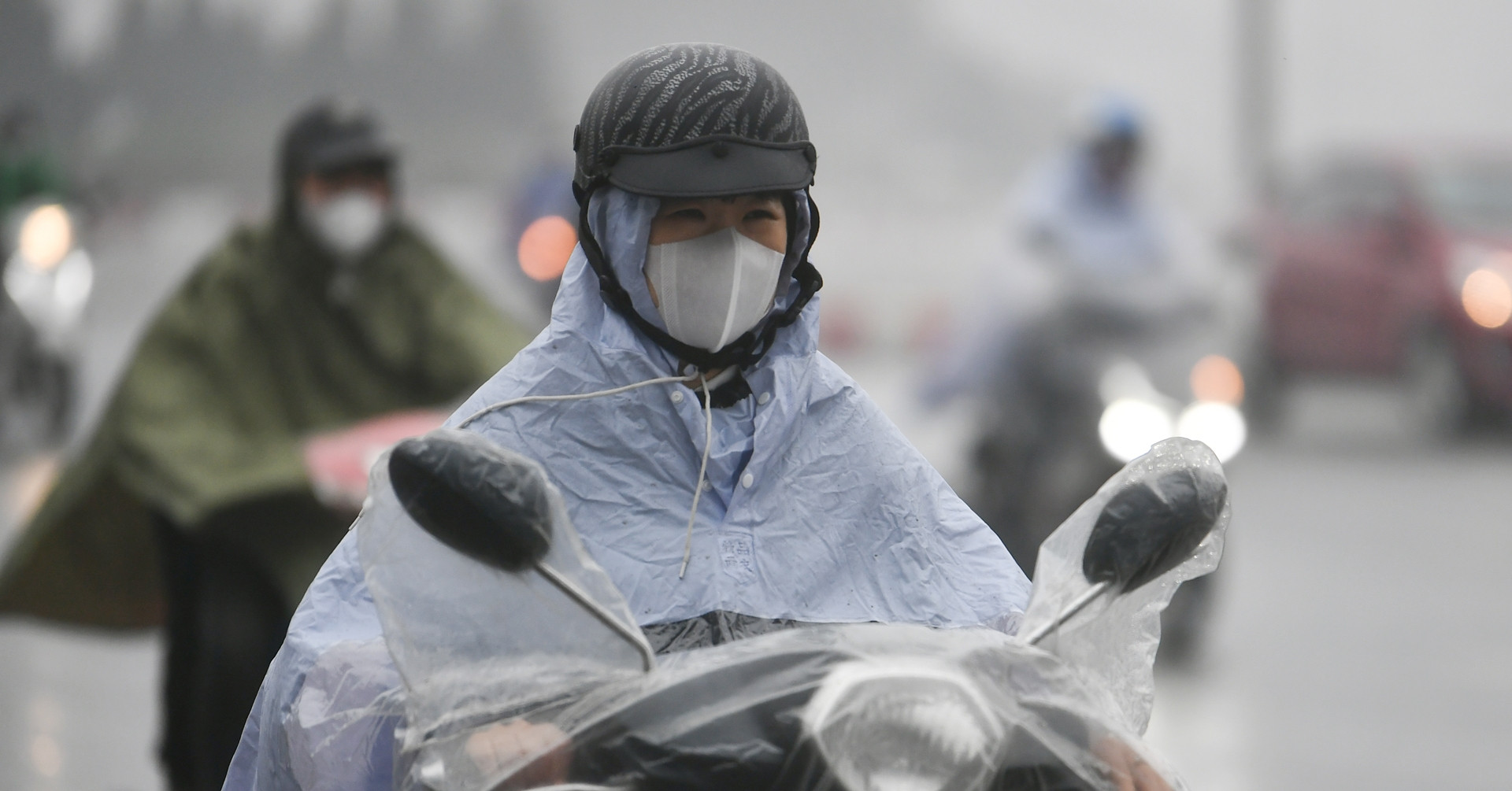 2026 mien bac suong mu trung bo tiep tuc mua dien rong 2361