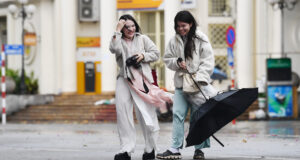 2026 mung 2 tet mien bac mua nho rai rac kem ret 1513