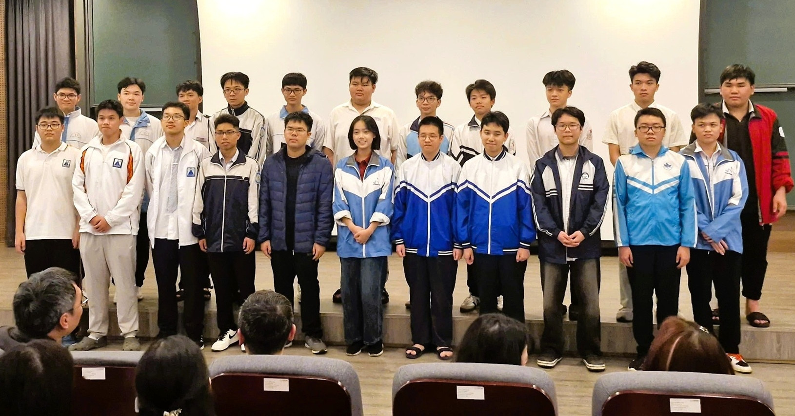 22 Hoc Sinh Xuat Sac Gop Mat Tai Ky Thi Olympic Toan Hoc Chau A Nam 2026 1817