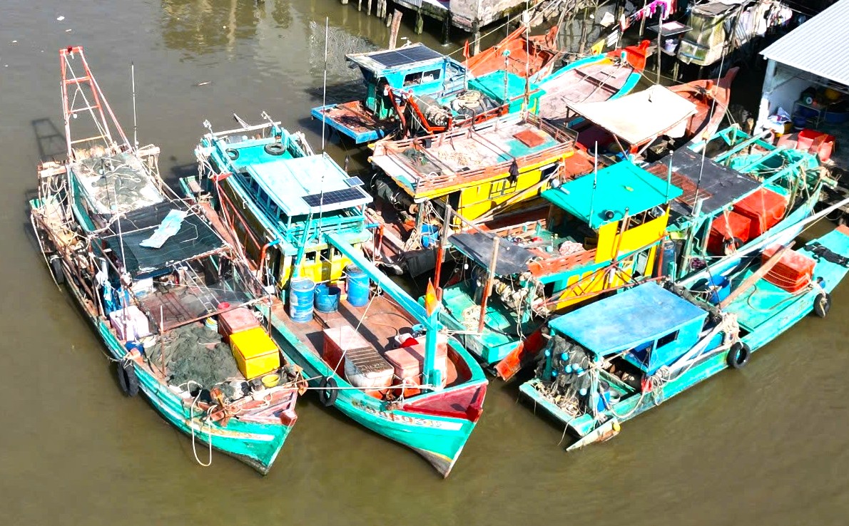 2 cac tau ca co lon ra vao cua bien khanh hoi se gap kho khan