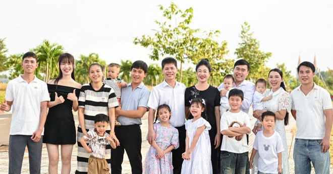 3 chi em lay 3 anh em ruot o nghe an thong gia than thiet nhu nguoi mot nha 2952