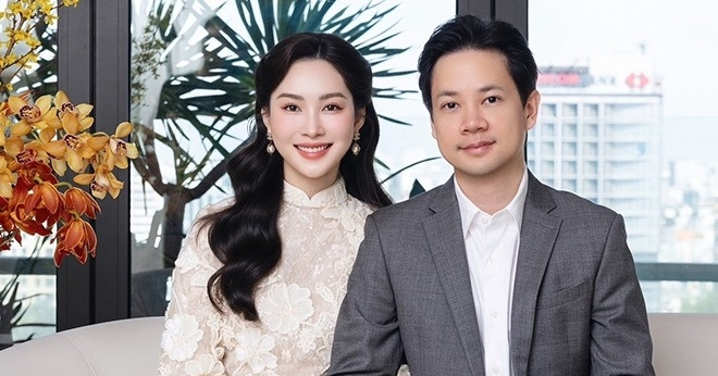 3 hoa hau ten thao nguoi vat va lam me don than nguoi phan doi giau co am em 667