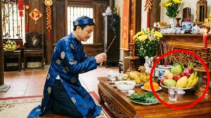 3 loai qua ngot nhung khong duoc dat len ban tho vao ngay ram thang gieng 232731