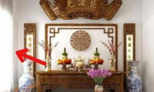 3 lỗi phong thủy trên bàn thờ nhiều gia đình mắc phải: Sửa ngay kẻo hao tài, gia đạo bất an 1 3 loi phong thuy tren ban tho nhieu gia dinh mac phai sua ngay keo hao tai gia dao bat an 142350