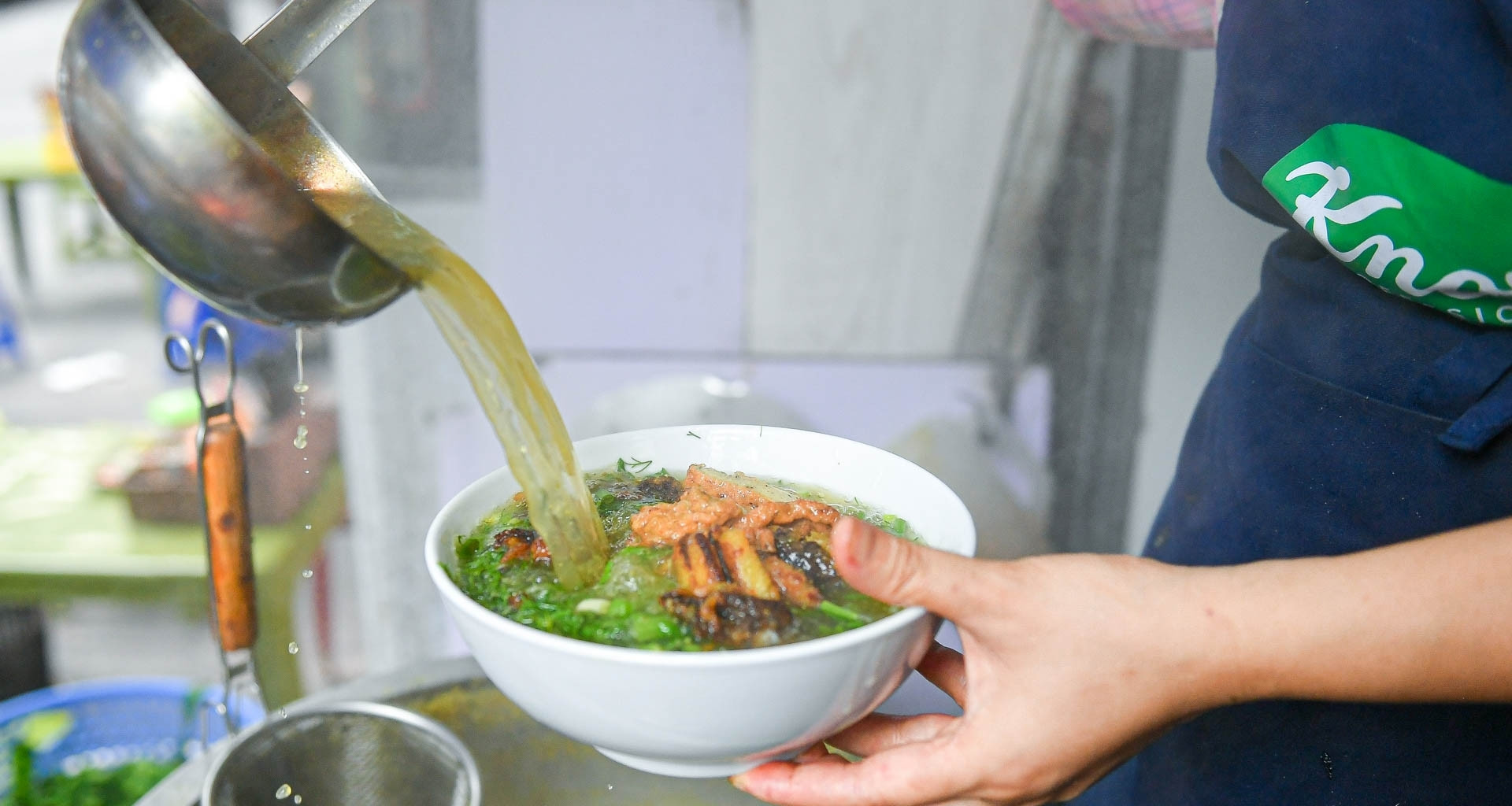 3 mon bun dac san o hung yen hut khach an giai ngan dip dau nam 804