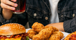 3 thuc an nhanh 17724528853381440310278 188 10 654 755 crop 1772453282626391154386