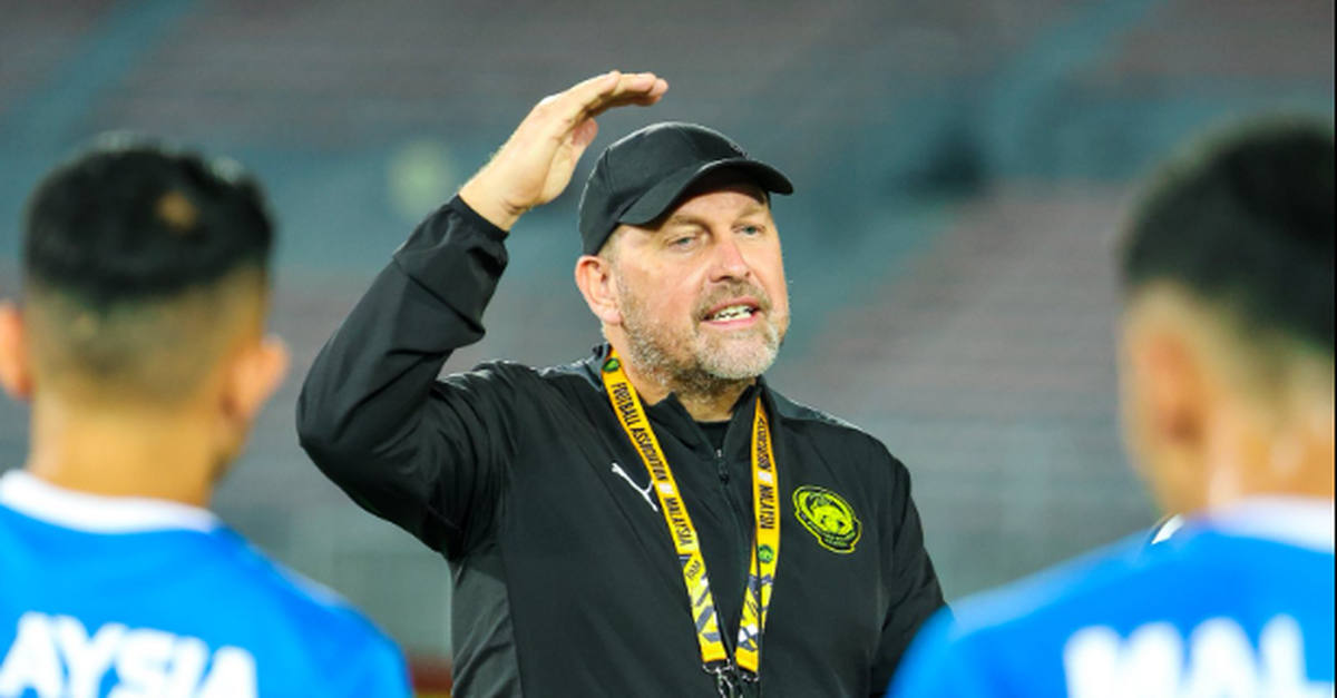 3567888 1761916023146546538309 0 0 321 614 Crop 17619161456551915393979