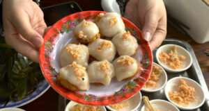 4 mon banh dac san ten la gia sieu re khach an chuc chiec chua chan o hue 2704