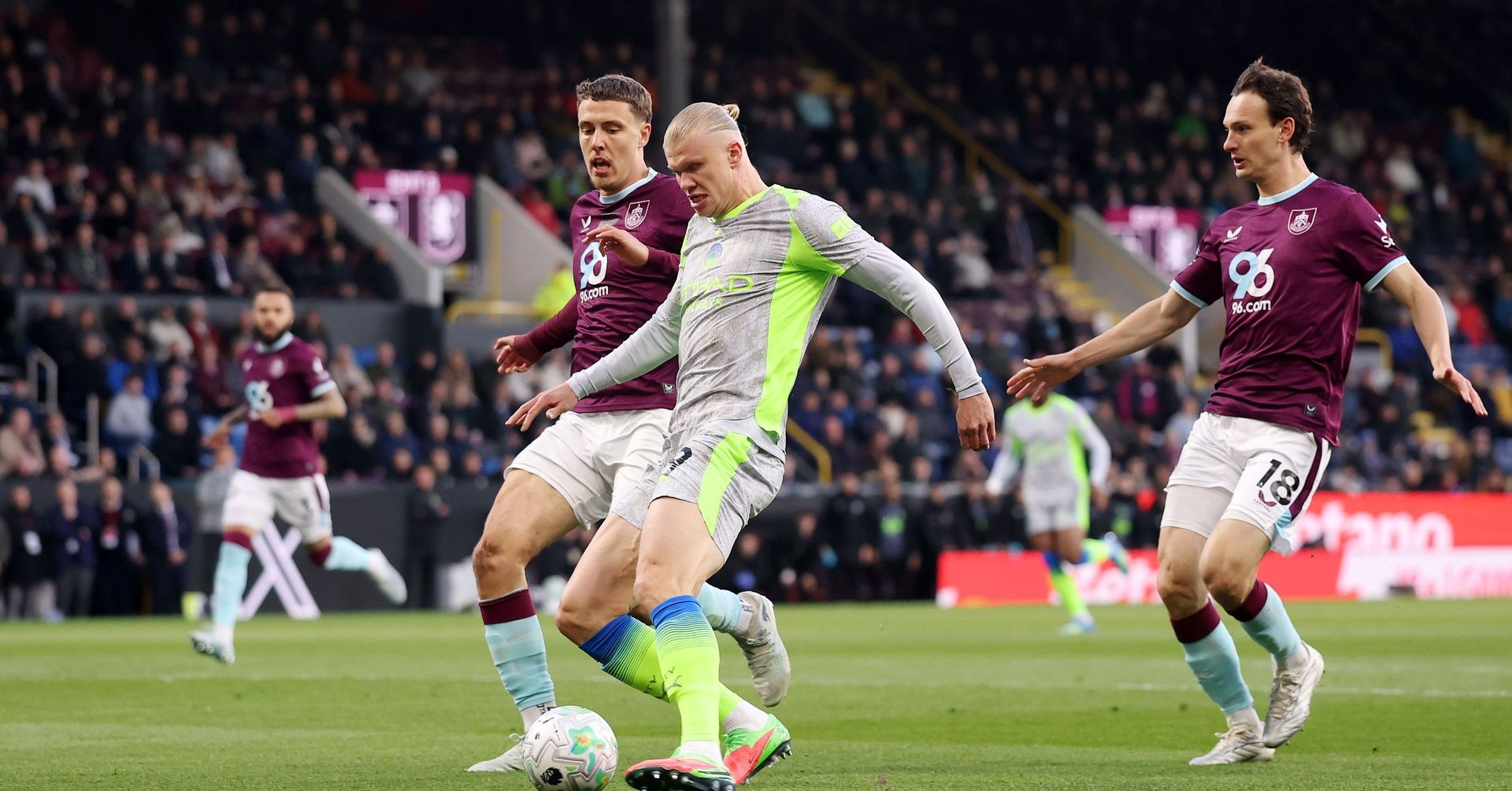 4 ong lon chau au ru nhau thang 169