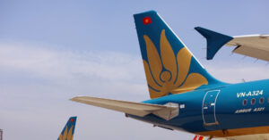 4 ve may bay chua the tang tran 2624