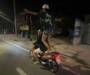 Xử phạt 2 nam sinh lớp 11 làm xiếc trên xe máy để quay tiktok ở TP.HCM 1 668722088 1264939895831198 6065461811731547766 n