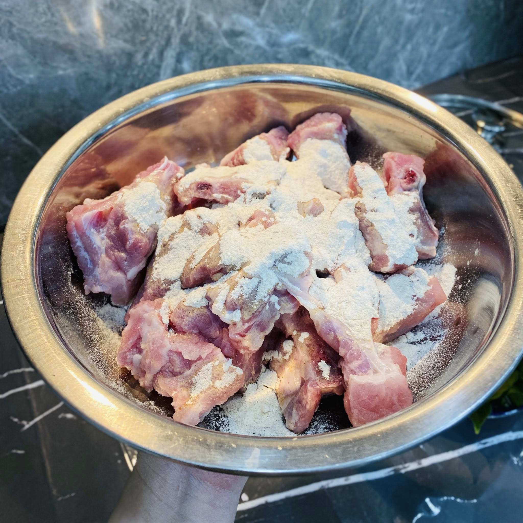 Sườn heo làm theo cách này bao nhiêu cũng hết, càng ăn càng nghiện 7 1748079532 613 width2048height2048