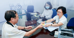 Tăng lương hưu, trợ cấp BHXH từ 1/7: Bù đắp tác động của trượt giá 1 7 bu dap tac dong cua truot gia 2580
