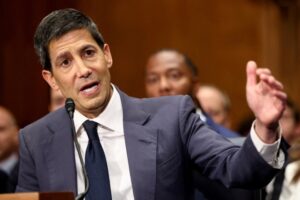 Thượng viện Mỹ phê chuẩn ông Kevin Warsh làm Chủ tịch Fed 2 Fed