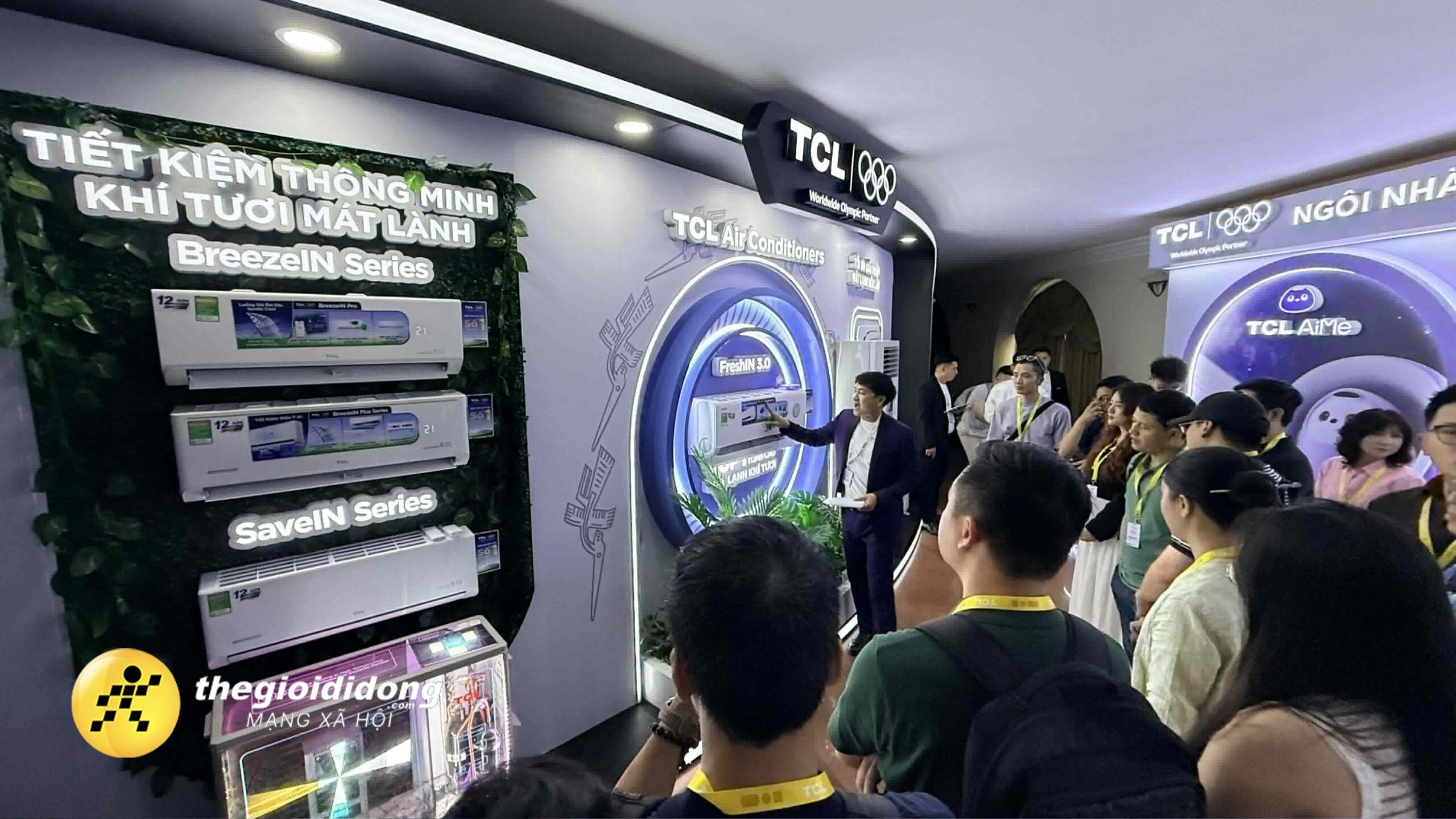 TCL 1639121169826157946 scaled