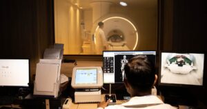 A1 17706012572271962635556 367 0 1707 2560 Crop 17706016340594737997