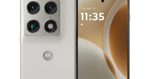 Motorola Razr Fold ra mắt tại MWC 2026: Smartphone gập dọc đầu tiên của Motorola, camera đạt 164 điểm DXOMARK 1 abc4d573161b46aab2a3cedc1b72d272 17724385270063654 1772499207421 1772499207806352252670 0 0 640 1024