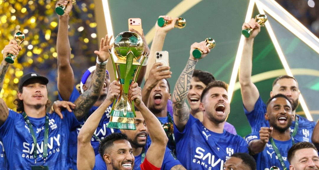 al hilal nguoc dong vo dich kings cup cho chung ket voi ronaldo 108