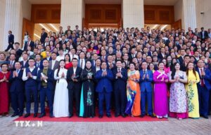 Anh 1 Doanh Nhan Viet Nam Tu Chu Cong Nghe Nang Cao Quan Tri Nguon Von San Sang Ra Bien Lon Vi Muc T