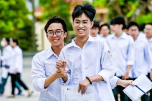 Bộ GD-ĐT nêu tín hiệu tích cực sau khi thí sinh đăng ký thi tốt nghiệp THPT 2026 1 anh trong tung 132990 1120