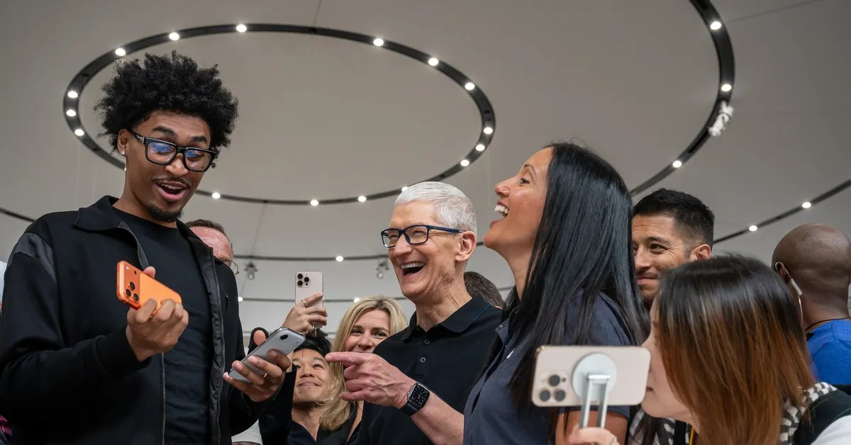 apple doi ngoi ceo khi chiec iphone khong con la trung tam 3125