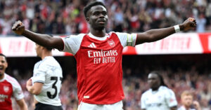 arsenal thang dep fulham gia tri cua bukayo saka 712