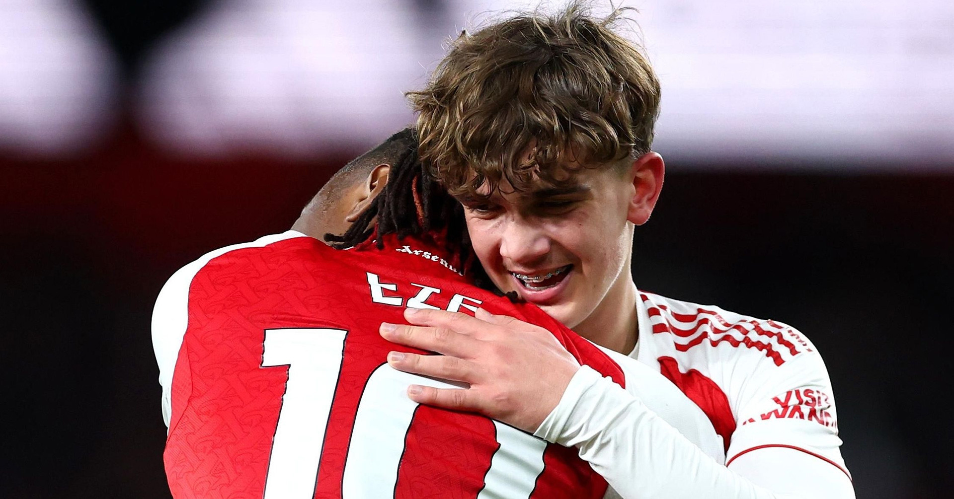 arsenal thang voi nguoi hung 16 tuoi mikel arteta cho ngay nang cup 1599