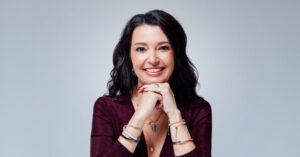 ba sinem erdomu yavuz se la tan giam doc khu vuc dong nam a cua logitech 527