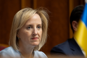 ba julie davis quyen dai su my tai ukraine da tu chuc. anh reuters