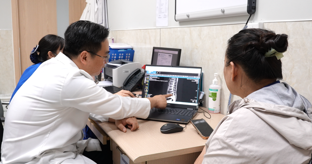 Bac Si Tham Kham Voi Nguoi Benh 1 17647467324641726650415 0 116 1080 1844 Crop 176474684131749813986