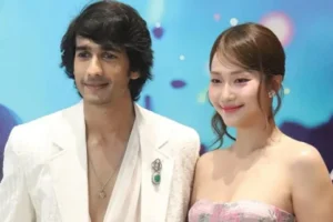 Ban Duoc 2 Ve Phim Co Kha Ngan Roi Rap 915