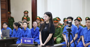 ban gai biet bui dinh khanh gay an chet nguoi nhung van ho tro lan tron 2509