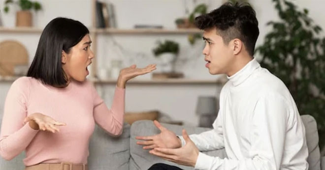 ban trai giau tai san khung co gai huy hon sau 4 nam lam 2 cong viec de nuoi anh ta theo duoi uoc mo