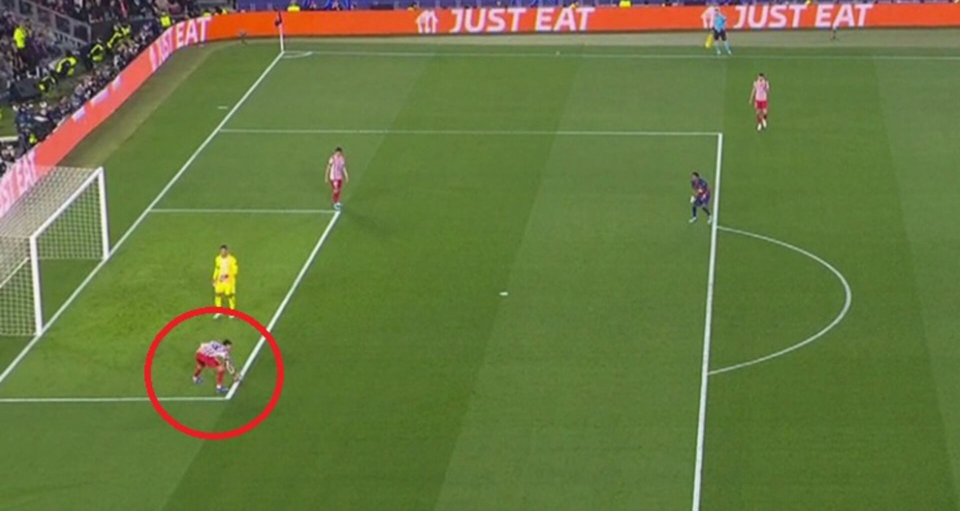 barca thua atletico vi be boi kho tin cua trong tai 236