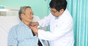 Tái tạo khớp vai thành công cho bệnh nhân gần mất khả năng vận động cánh tay 1 base64 17791606762371001222980 46 0 1296 2000 crop 1779160784898902851365