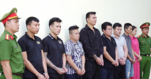 bat doi vo chong cam dau cong ty mua ban no khung bo doi no thue 70 ty dong 1191